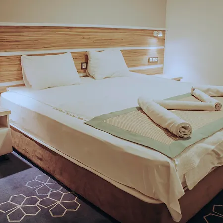 Pirlanta Butik 3* Кешме