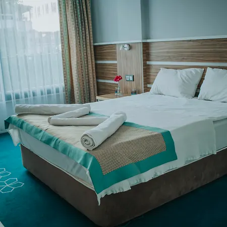 Pirlanta Butik 3* Çeşme